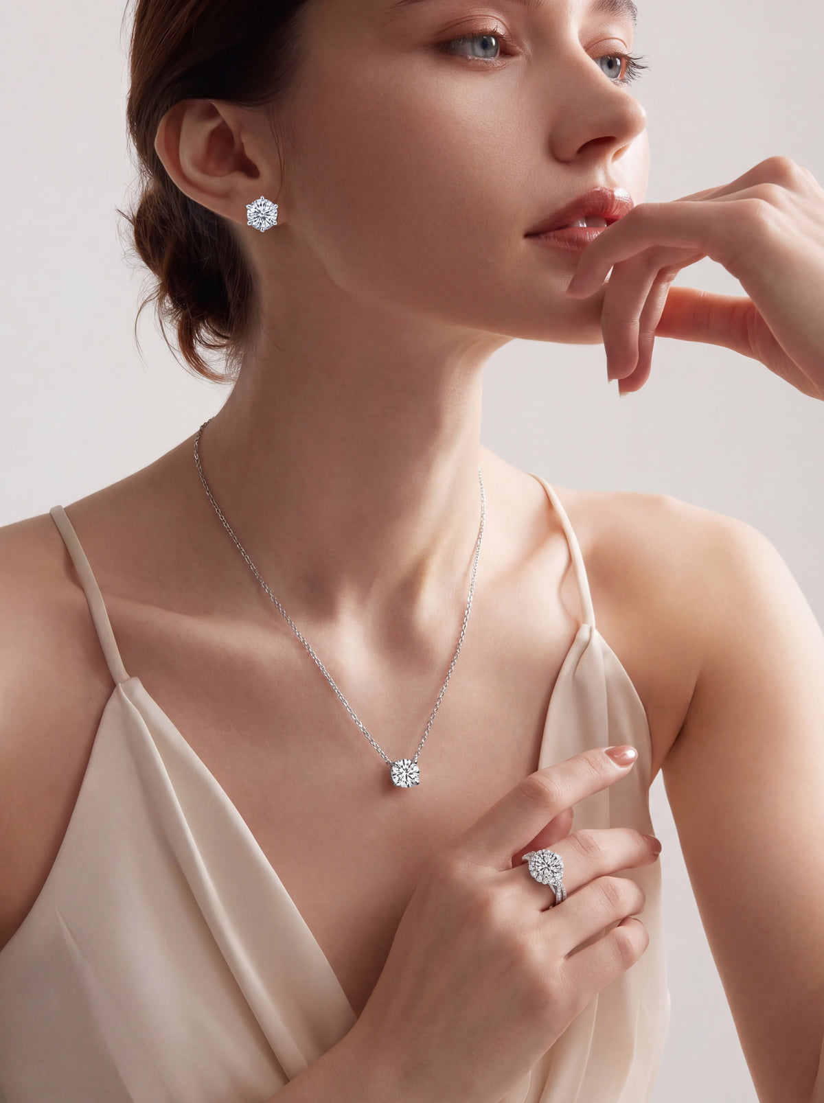fülbevaló, ezüst, moissanite kővel, 925 ezüst részlettel, fényes részlettel