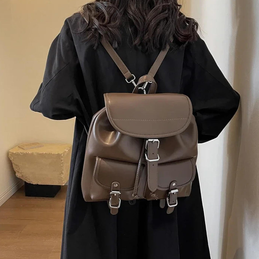 Dollcini Vintage Női Hátizsák – Elegáns és Praktikus Műbőr Alkalmi Táska