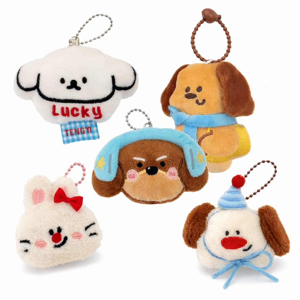 Dollcini, charm decorativ pentru geantă, cu personaj de desene animate – accesoriu drăguț (9,2 × 6 cm)