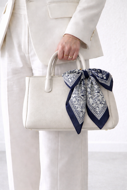 Dollcini, Női Szatén Kendő – Paisley Mintás 70×70 cm