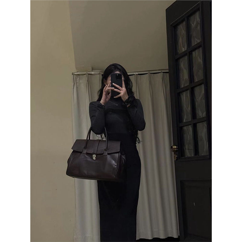 Elegantna črna ženska tote torba Dollcini – umetno usnje, zavihek, za vsakodnevno uporabo